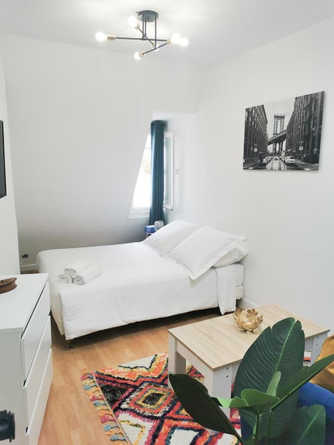 Studio Moderne, Lumineux Leilighet Paris Eksteriør bilde
