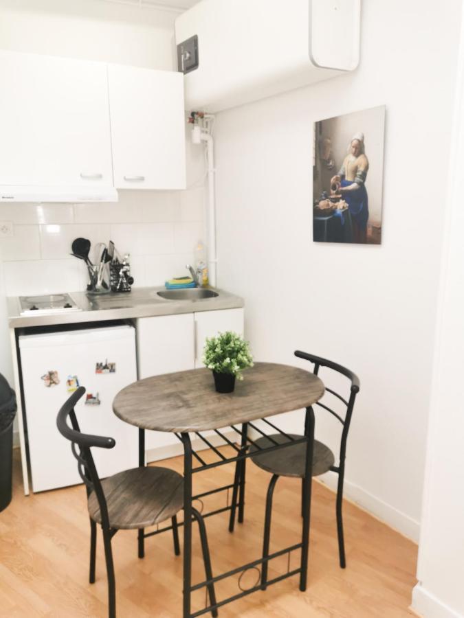 Studio Moderne, Lumineux Leilighet Paris Eksteriør bilde